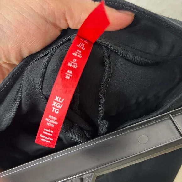 Spanx The Perfect Fit Ponte Kick Flare Cropped Black Pants Size XL - Picture 6 of 8